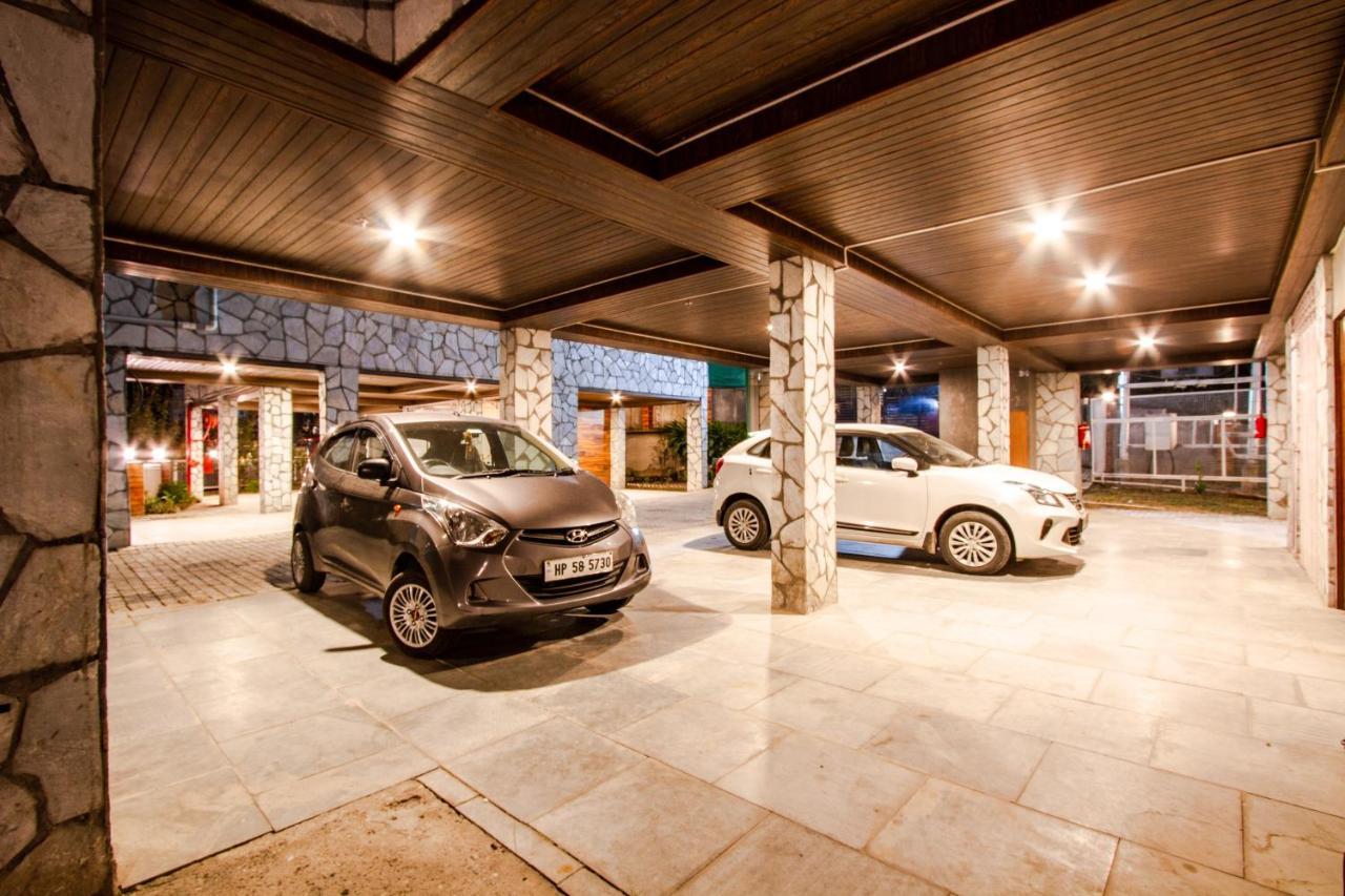 Tripli Hotels Stone House Cottage Manāli Exteriör bild