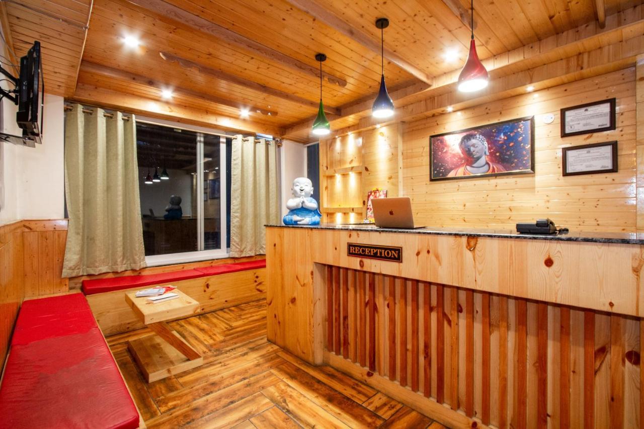 Tripli Hotels Stone House Cottage Manāli Exteriör bild